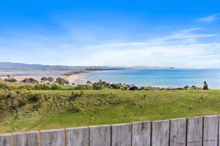 Photo of property in 26 Arawa Avenue, Maketu, Te Puke, 3189