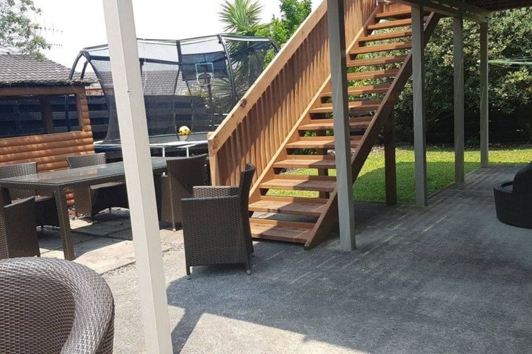 Photo of property in 4 Intrepid Place, Torbay, Auckland, 0630