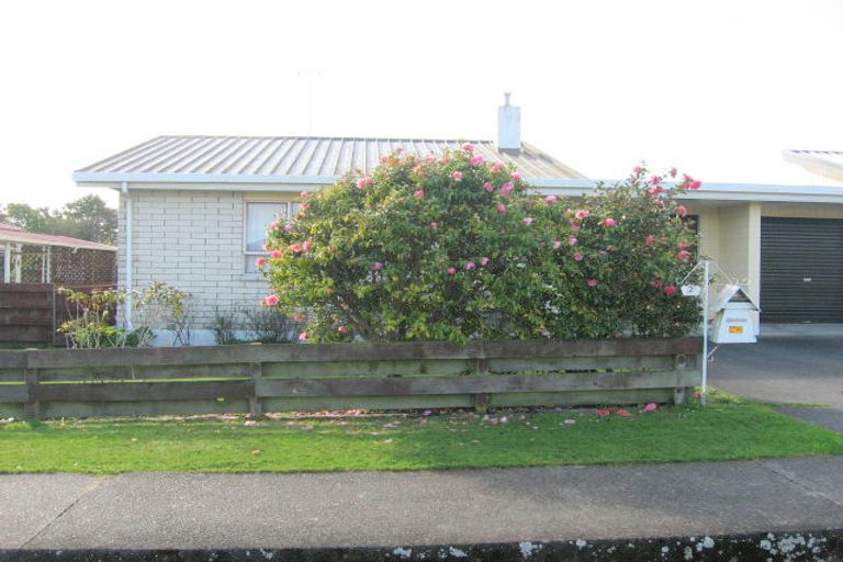 Photo of property in 2 Campbell Street, Feilding, 4702