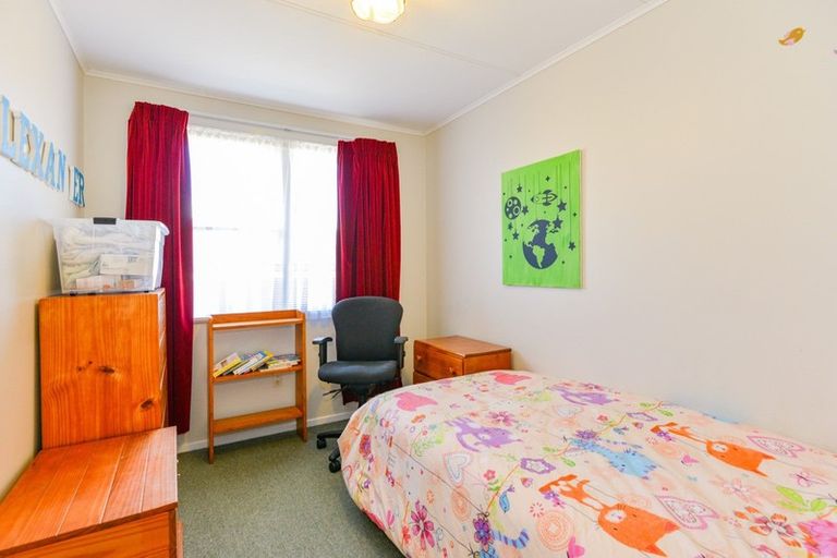 Photo of property in 38 Folkestone Drive, Flaxmere, Hastings, 4120