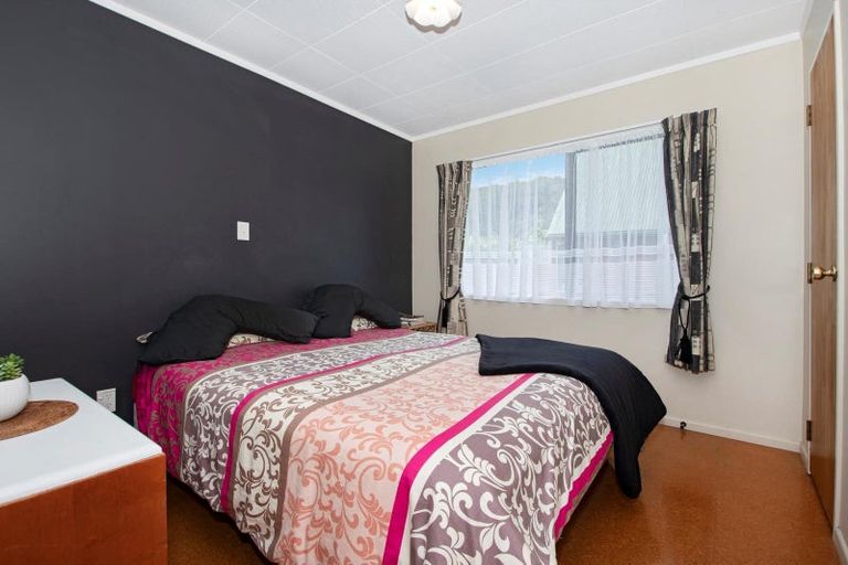 Photo of property in 125 Oakura Road, Oakura, Hikurangi, 0184