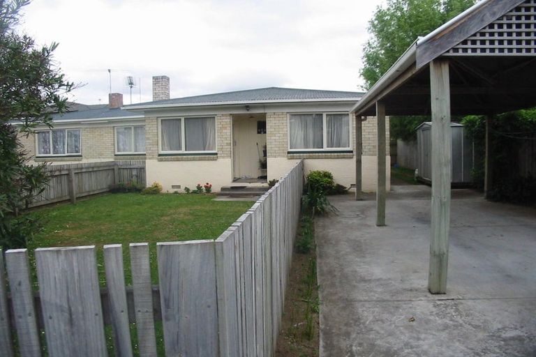 Photo of property in 33a-b Clevedon Road, Papakura, 2110