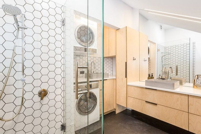 Photo of property in 9 Karepa Street, Brooklyn, Wellington, 6021