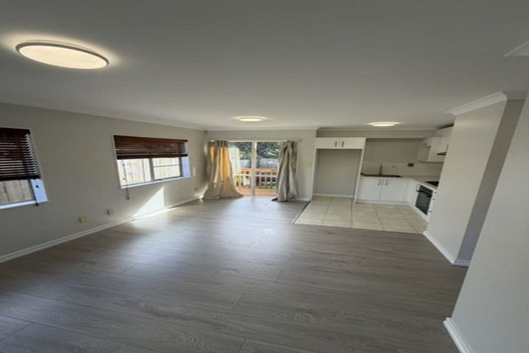 Photo of property in 15 Vinewood Drive, Albany, Auckland, 0632