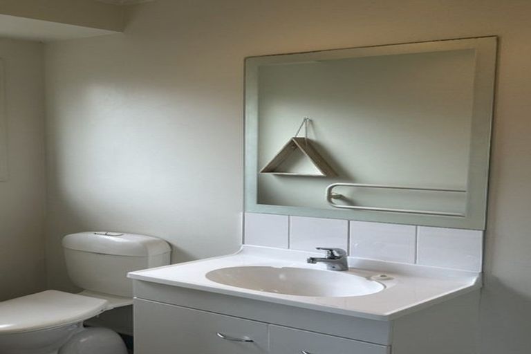 Photo of property in 23 Delta Mews Place, Clive, 4102