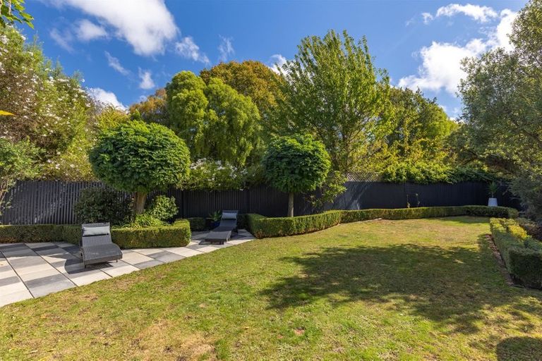 Photo of property in 1 Hawthorne Street, Strowan, Christchurch, 8052