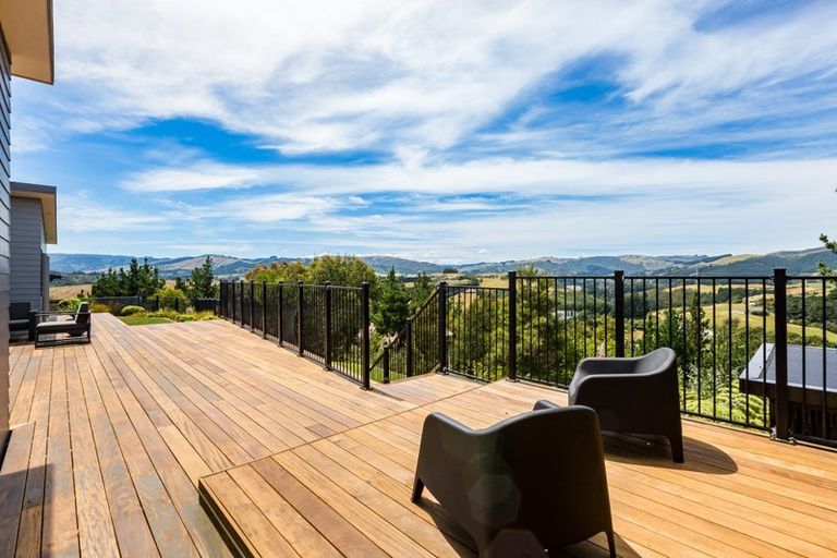 Photo of property in 136 Endeavour Drive, Whitby, Porirua, 5024