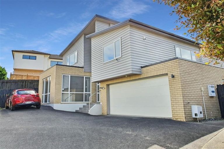 Photo of property in 10 Askerne Drive, Flat Bush, Auckland, 2016
