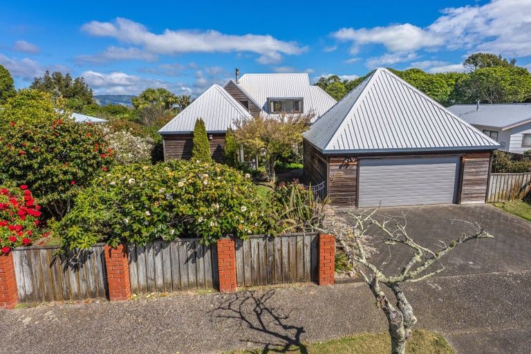 Photo of property in 35 Oriwa Crescent, Otaki, 5512