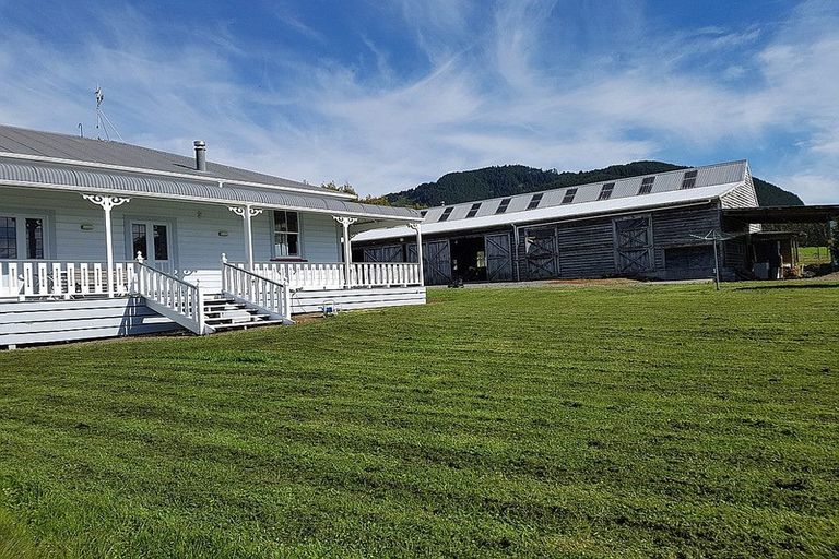 Photo of property in 164 Settlement Road, Te Horo, Otaki, 5582