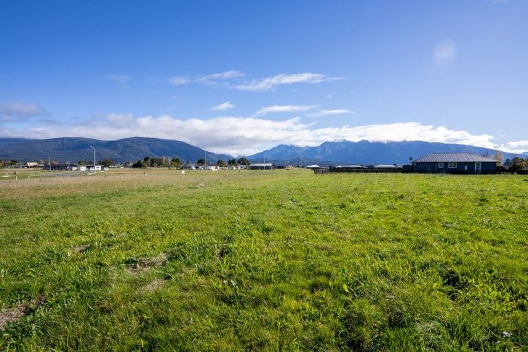Photo of property in 9 Oraka Street, Te Anau, 9600