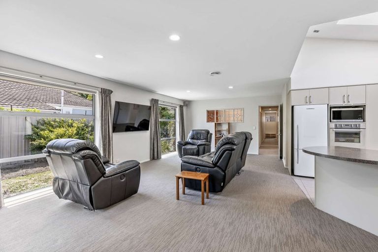 Photo of property in 671a Main Road North, Belfast, Christchurch, 8051