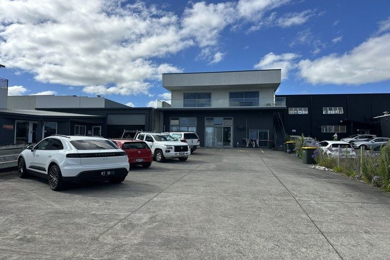 Photo of property in 138 Molesworth Street, New Plymouth, 4312