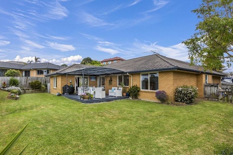 Photo of property in 58 Rivervale Grove, Stanmore Bay, Whangaparaoa, 0932