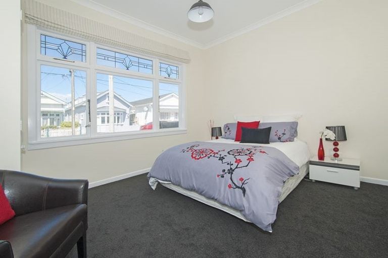 Photo of property in 11 Beach Street, Petone, Lower Hutt, 5012