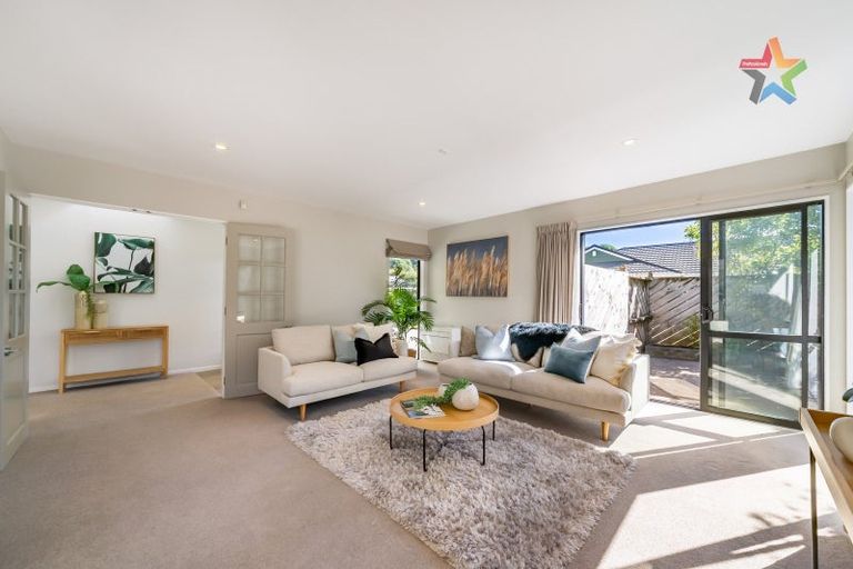 Photo of property in 2/27 Mawson Street, Waiwhetu, Lower Hutt, 5010