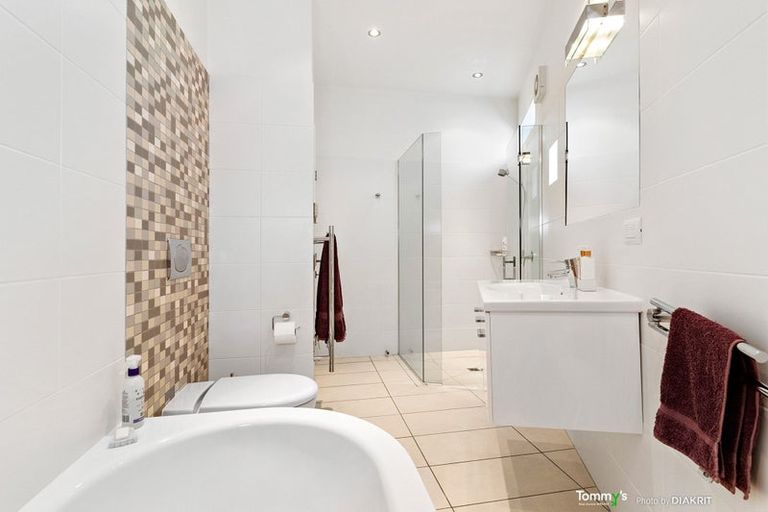 Photo of property in 61 Burnham Street, Seatoun, Wellington, 6022