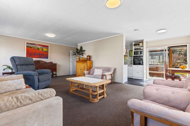 Photo of property in 41 Tawavale Street, Pukehangi, Rotorua, 3015