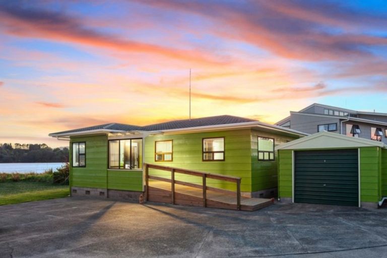 Photo of property in 122a Harbour Road, Ohope, 3121