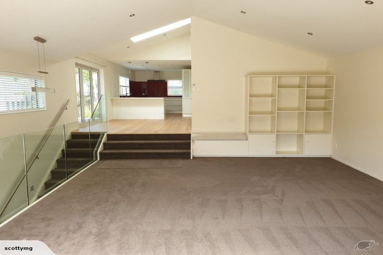 Photo of property in 984a Beach Road, Torbay, Auckland, 0630