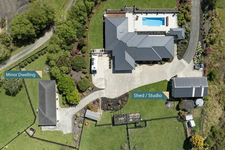 Photo of property in 35 Terry Smyth Drive, Kumeu, 0892