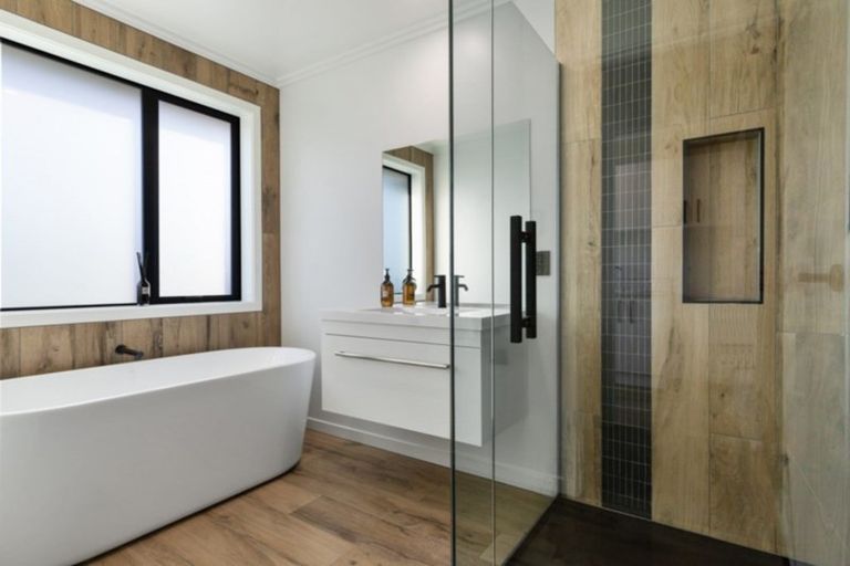 Photo of property in 10 Costello Drive, Ngatea, 3503