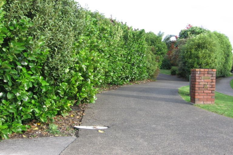 Photo of property in 38 Waipuia Place, Greenhithe, Auckland, 0632