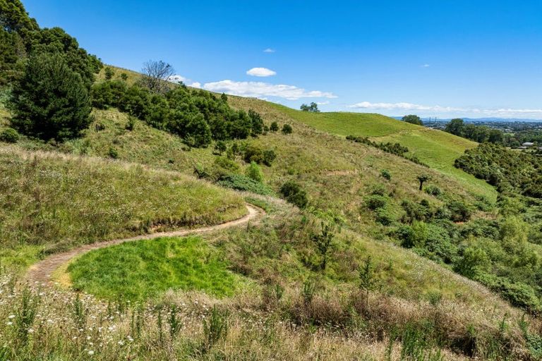 Photo of property in 361 Kaitemako Road, Welcome Bay, Tauranga, 3175