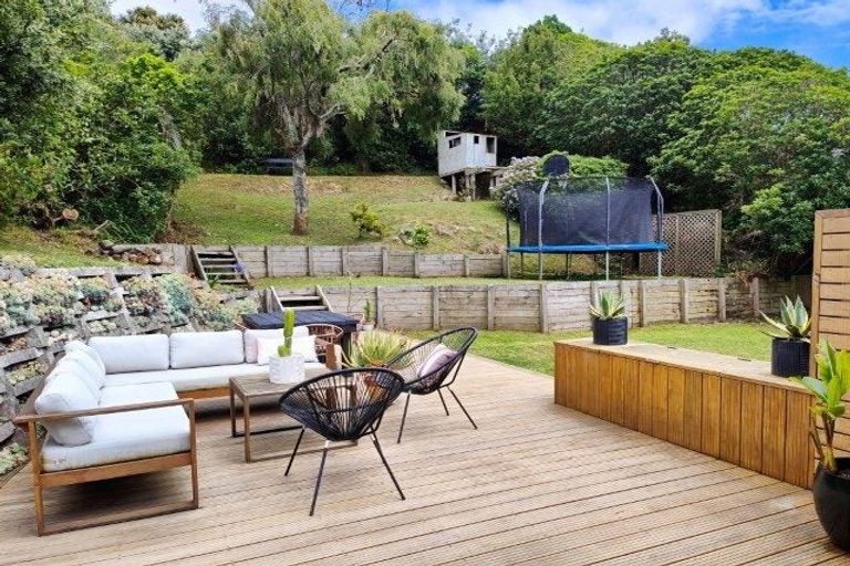 Photo of property in 6 View Road, Titahi Bay, Porirua, 5022