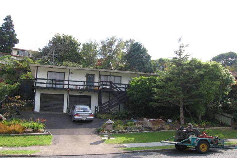 Photo of property in 114 Stapleford Crescent, Browns Bay, Auckland, 0630