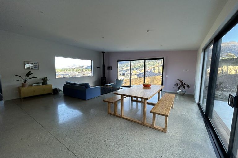 Photo of property in 3 Waxeye Lane, Lake Hawea, 9382