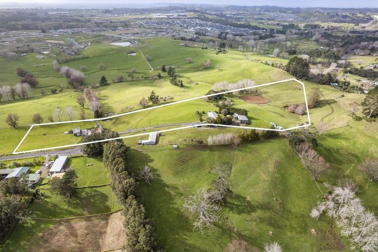 Photo of property in 107 Cemetery Road, Wainui, 0992