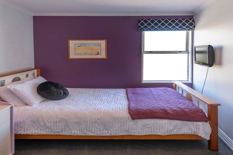 Photo of property in 153g Grant Road, Thorndon, Wellington, 6011