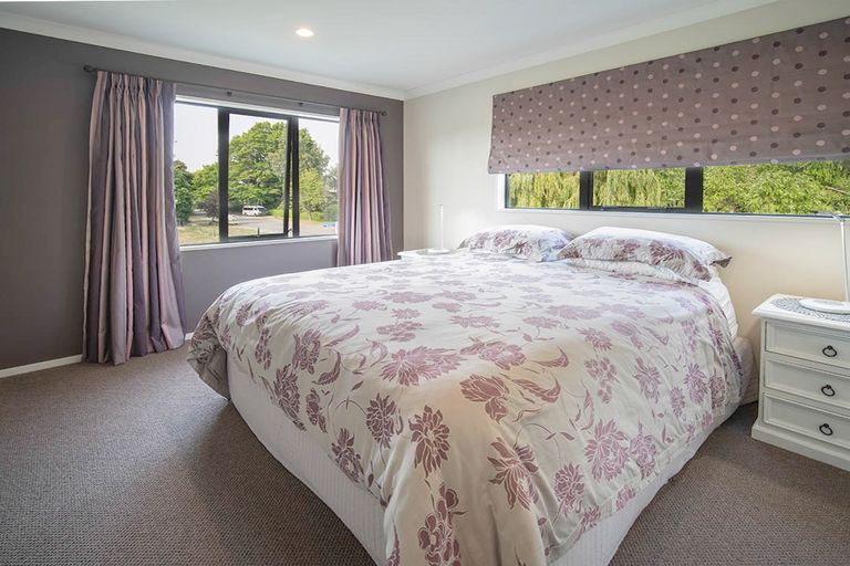 Photo of property in 20 Saint John Street, Southbridge, 7602