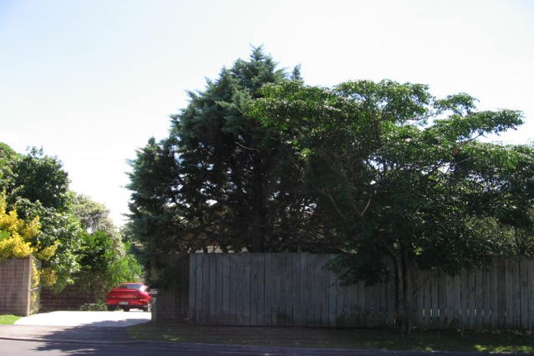 Photo of property in 7 Andros Place, Unsworth Heights, Auckland, 0632