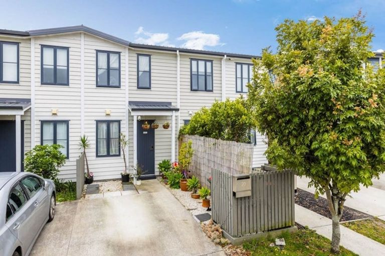 Photo of property in 20 Bellbird Street, Papakura, 2110