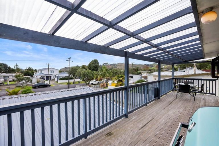 Photo of property in 20 Bertram Road, Kawakawa Bay, 2585