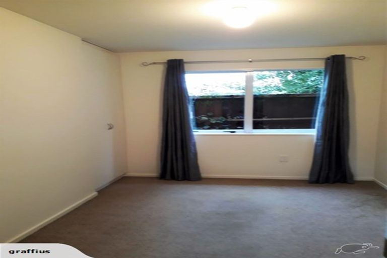 Photo of property in 43 Pitcairn Crescent, Bryndwr, Christchurch, 8053