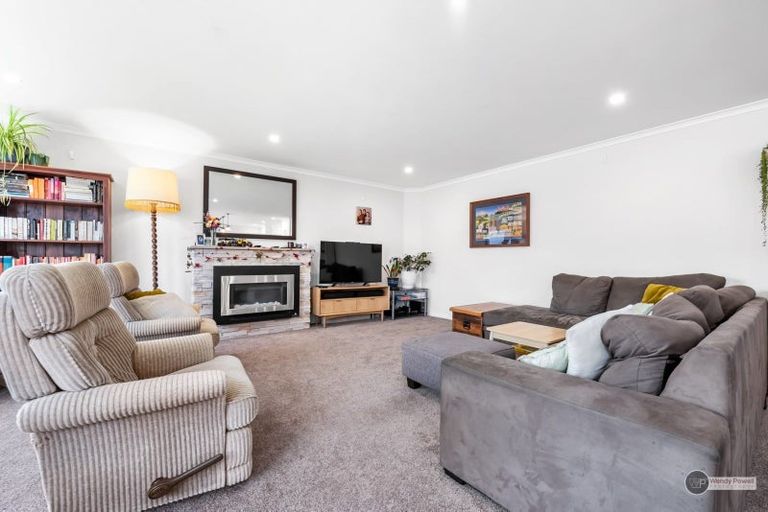 Photo of property in 14 Latimer Way, Petone, Lower Hutt, 5012