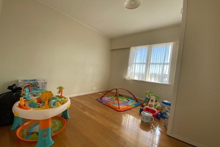 Photo of property in 18 Marriott Road, Pakuranga, Auckland, 2010