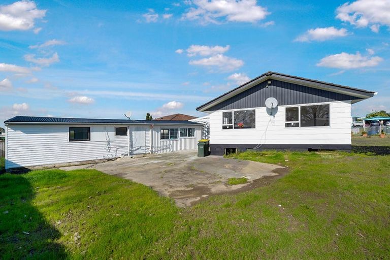 Photo of property in 4 Serrano Place, Clover Park, Auckland, 2023