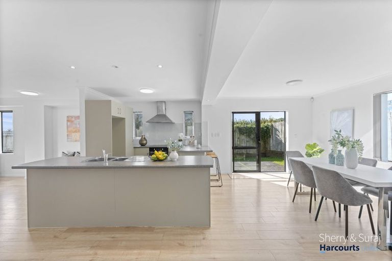 Photo of property in 85 Keri Vista Rise, Papakura, 2110