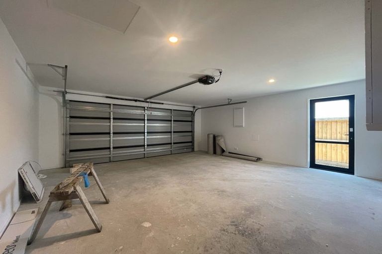 Photo of property in 16 Wexford Crescent, Halswell, Christchurch, 8025