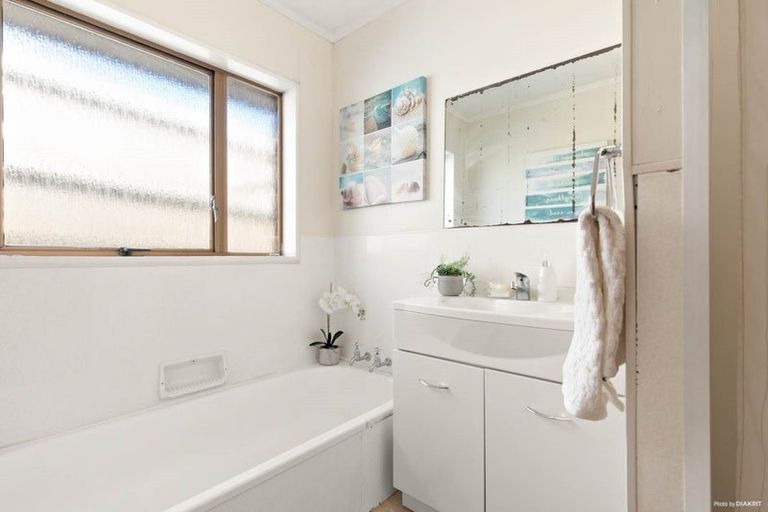 Photo of property in 8 Dublin Street, Pukekohe, 2120