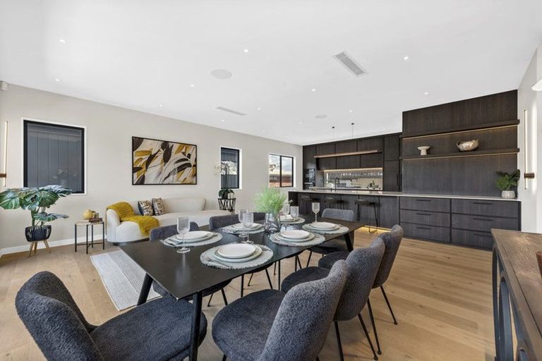 Photo of property in 202 Clovelly Road, Bucklands Beach, Auckland, 2012