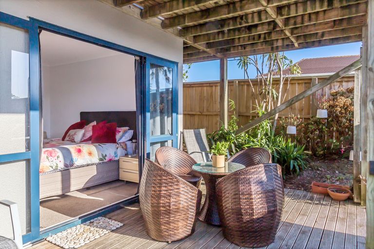 Photo of property in 34b Shakespear Road, Army Bay, Whangaparaoa, 0930