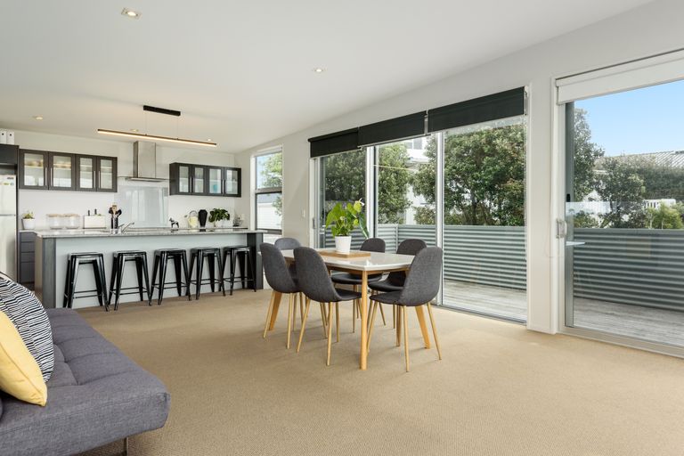 Photo of property in 1340 Papamoa Beach Road, Papamoa Beach, Papamoa, 3118