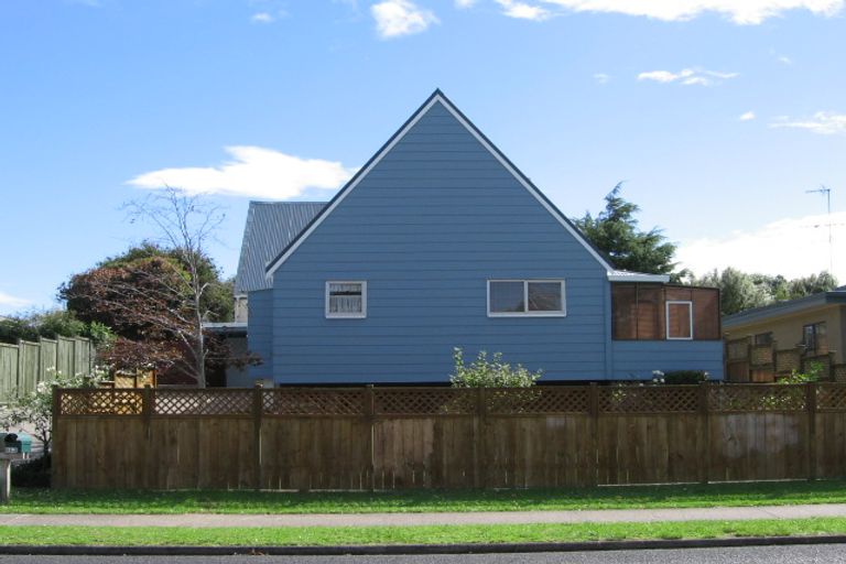 Photo of property in 1/64 Stanniland Street, Sunnyhills, Auckland, 2010