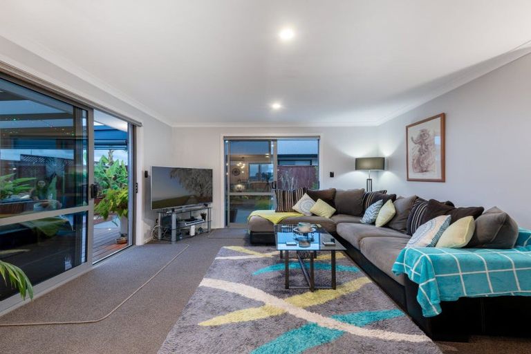 Photo of property in 32 Sabre Street, Papamoa Beach, Papamoa, 3118