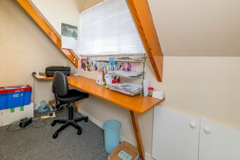 Photo of property in 10 Regal Street, Levin, 5510